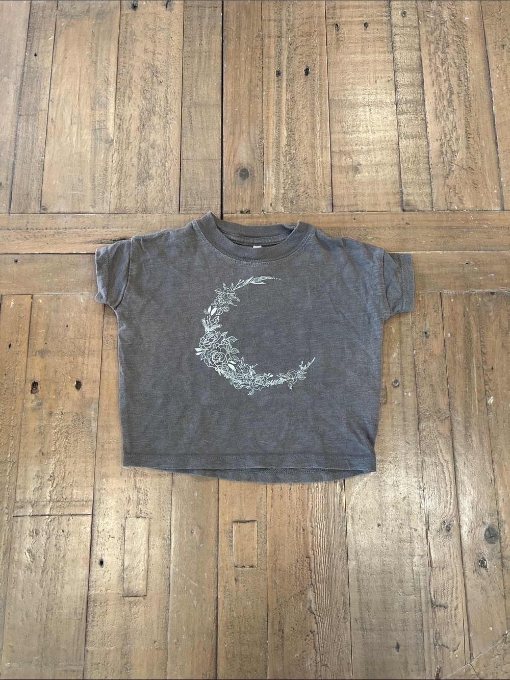 Rylee + cru brown floral moon print short sleeve boxy tee shirt 3-6 months